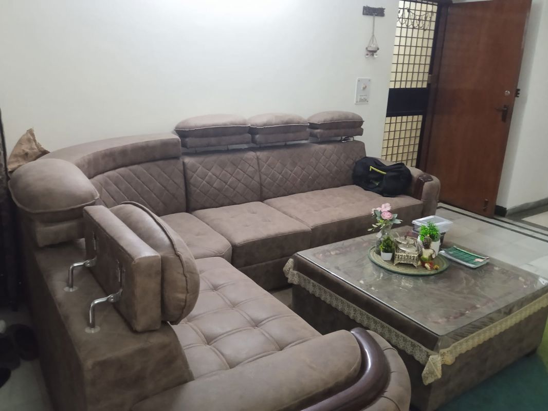 2 BHK 1200 Sq.Ft. Builder Floor in Sushant Vyapaar Kendra