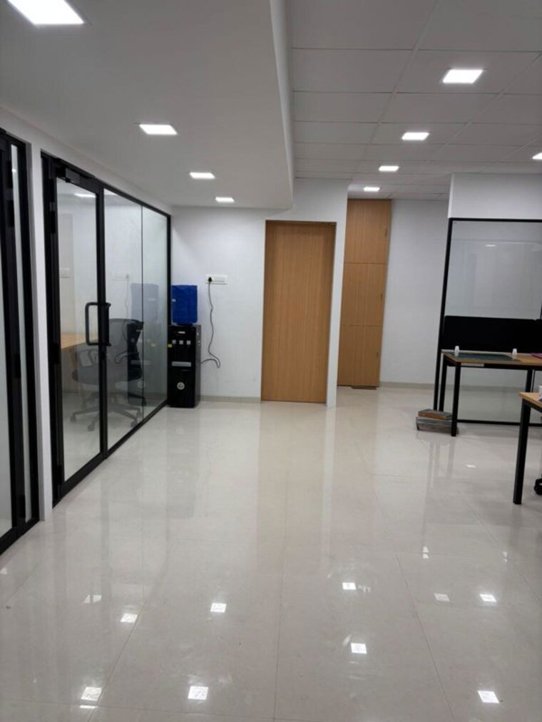 Team Area, kohinoor-square-altissimo Commercial Office Space 1890 Sq.Ft. In Dadar West Mumbai 10540017