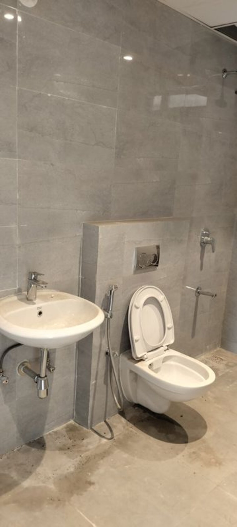 Bathroom, chandak-34-park-estate 1 Bedroom 420 Sq.Ft. Apartment In Goregaon West Mumbai 10540015