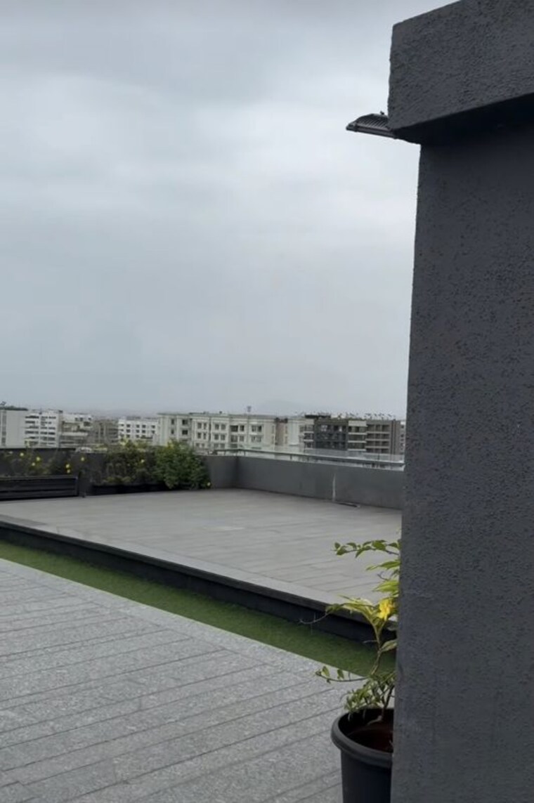 Swimming Pool, dlh-legacy 3 Bedroom 1300 Sq.Ft. Apartment In Juhu Mumbai 10540041