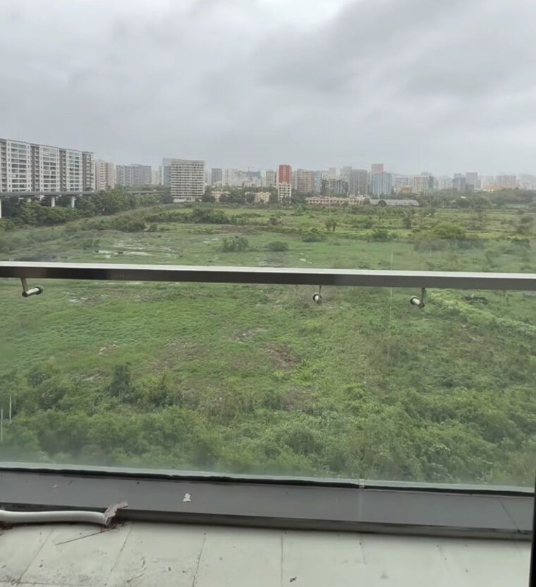 Balcony, dlh-legacy 3 Bedroom 1300 Sq.Ft. Apartment In Juhu Mumbai 10540041