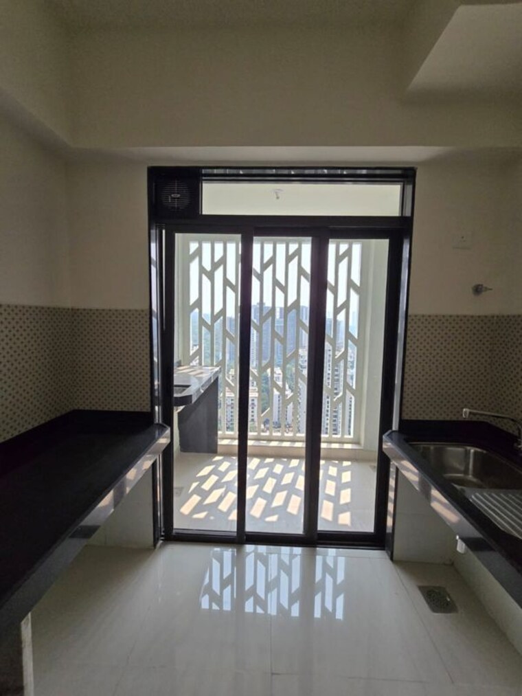 Kitchen, veena-smart-homes 2 Bedroom 660 Sq.Ft. Apartment In Kandivali West Mumbai 10540048
