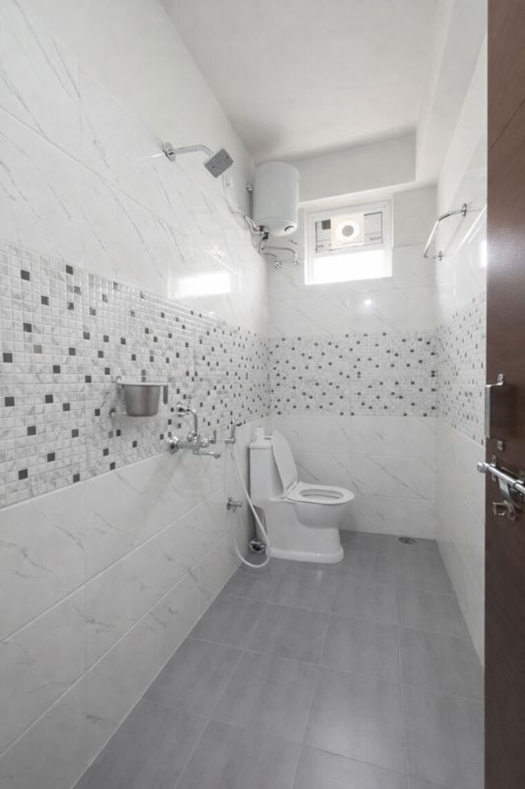 Bathroom, kondapur 2 Bedroom 1450 Sq.Ft. Builder Floor In Kondapur Hyderabad 10540057