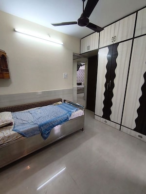 Bedroom in 1 BHK Apartment at Sumit Abode II, Matunga – for Rent