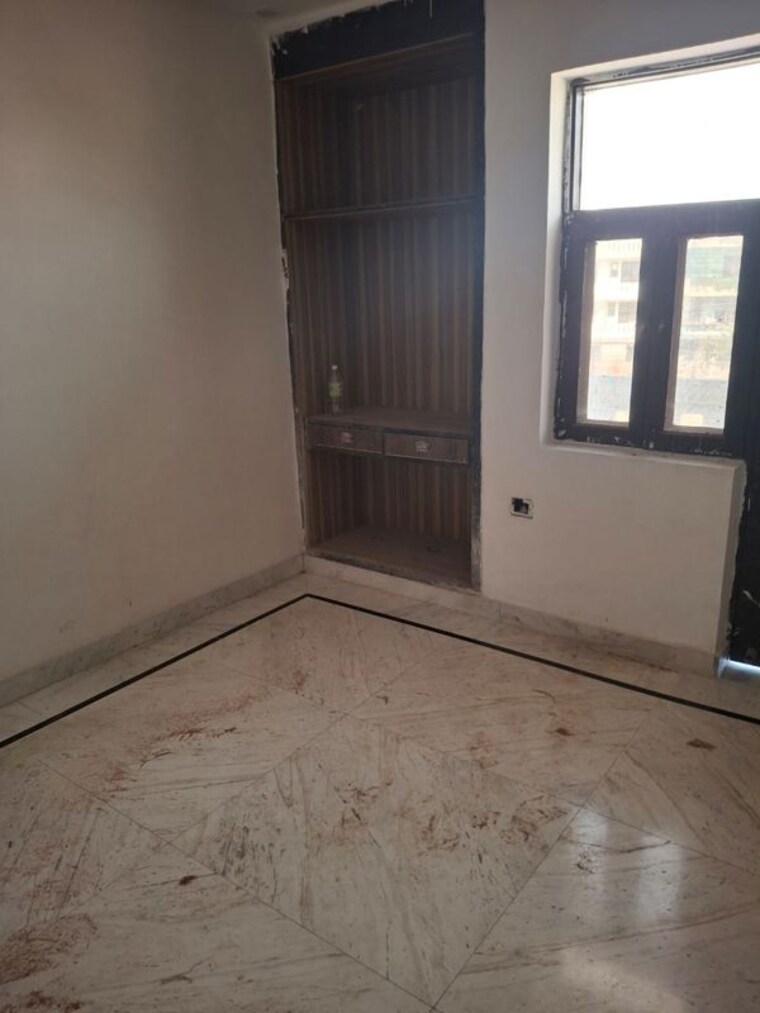 Room, green fields colony 2 Bedroom 200 Sq.Ft. Builder Floor In Green Fields Colony Faridabad 10540078