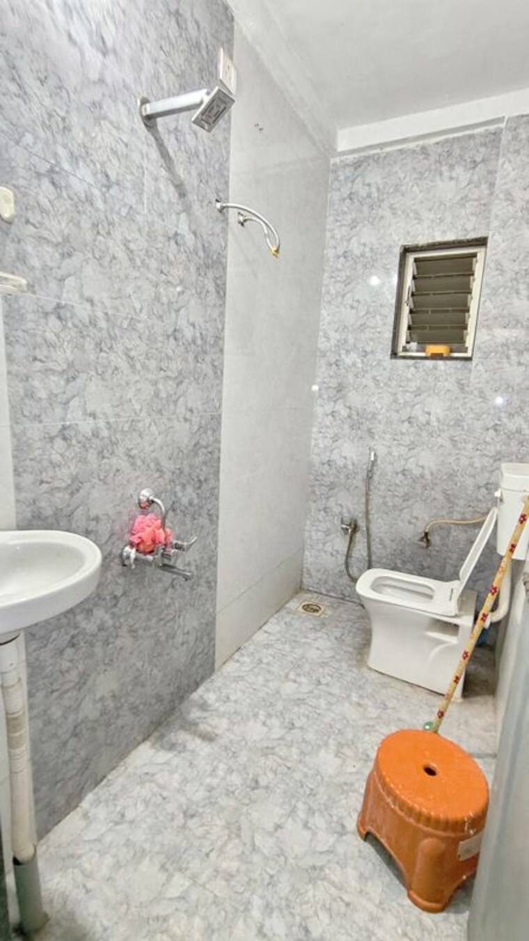 Bathroom, anand-park 2.5 Bedroom 950 Sq.Ft. Apartment In Wadgaon Sheri Pune 10540071