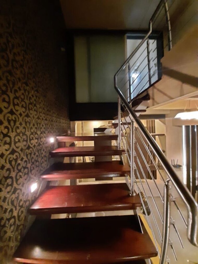undefined, magnum-tower-chs 5 Bedroom 5000 Sq.Ft. Villa In Andheri West Mumbai 10539925
