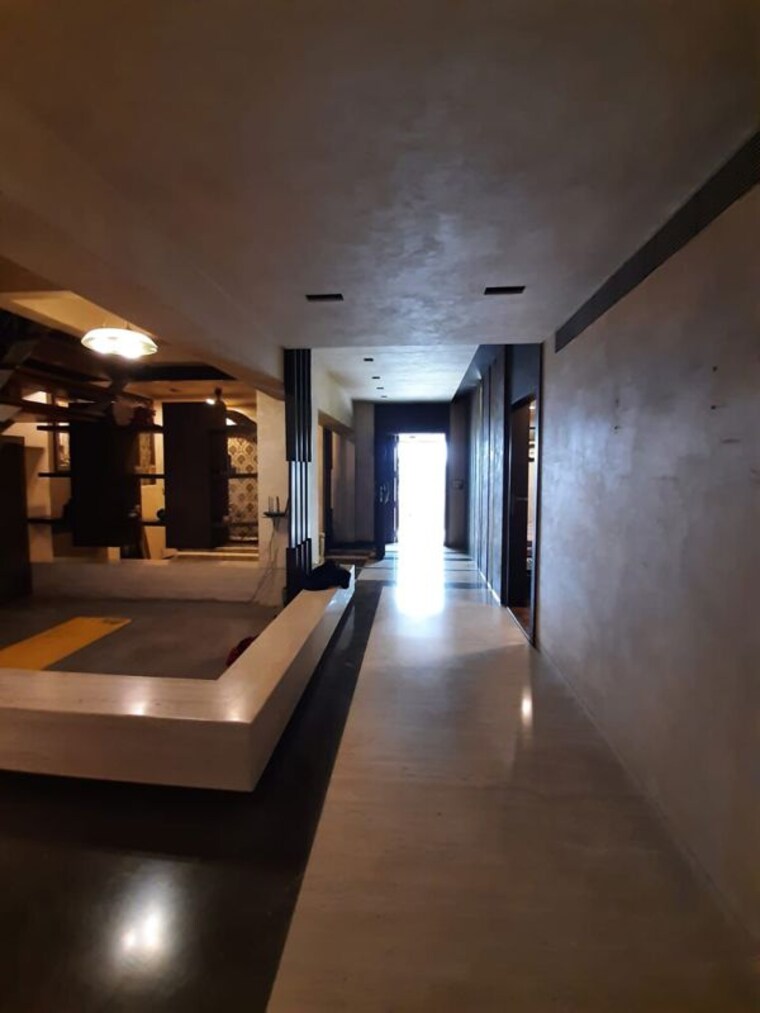 Living Room, magnum-tower-chs 5 Bedroom 5000 Sq.Ft. Villa In Andheri West Mumbai 10539925