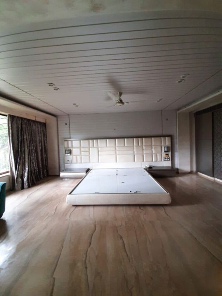 Bedroom, magnum-tower-chs 5 Bedroom 5000 Sq.Ft. Villa In Andheri West Mumbai 10539925