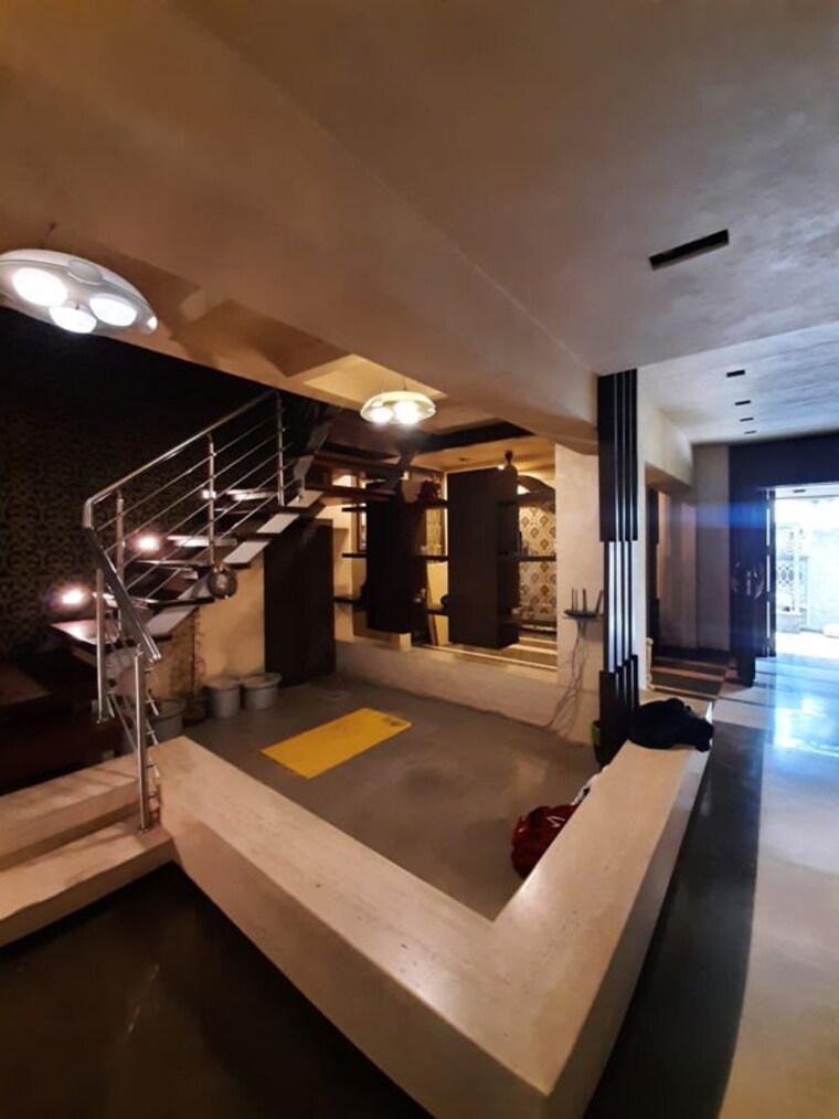 Gym, magnum-tower-chs 5 Bedroom 5000 Sq.Ft. Villa In Andheri West Mumbai 10539925