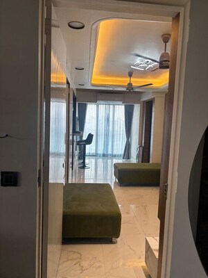 Room in 2 BHK Apartment at Tapovan Circle – for Rent