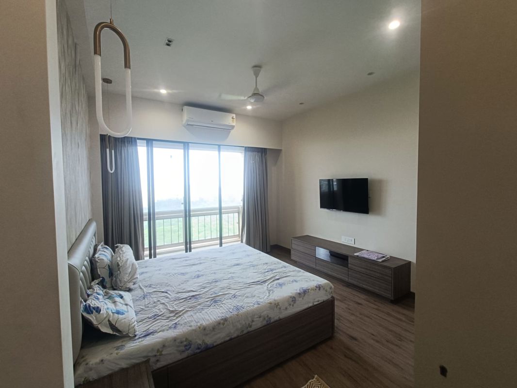 2 BHK 860 Sq.Ft. Apartment in RNA NG Eclat