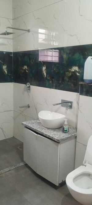 Bathroom in 4 BHK Builder Floor at BP Homes, Sector 85 – for Rent