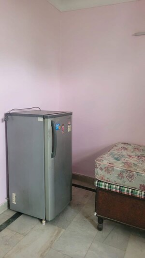 Bedroom in 1 RK Builder Floor at Palam Vihar Residents Association, Palam Vihar – for Rent