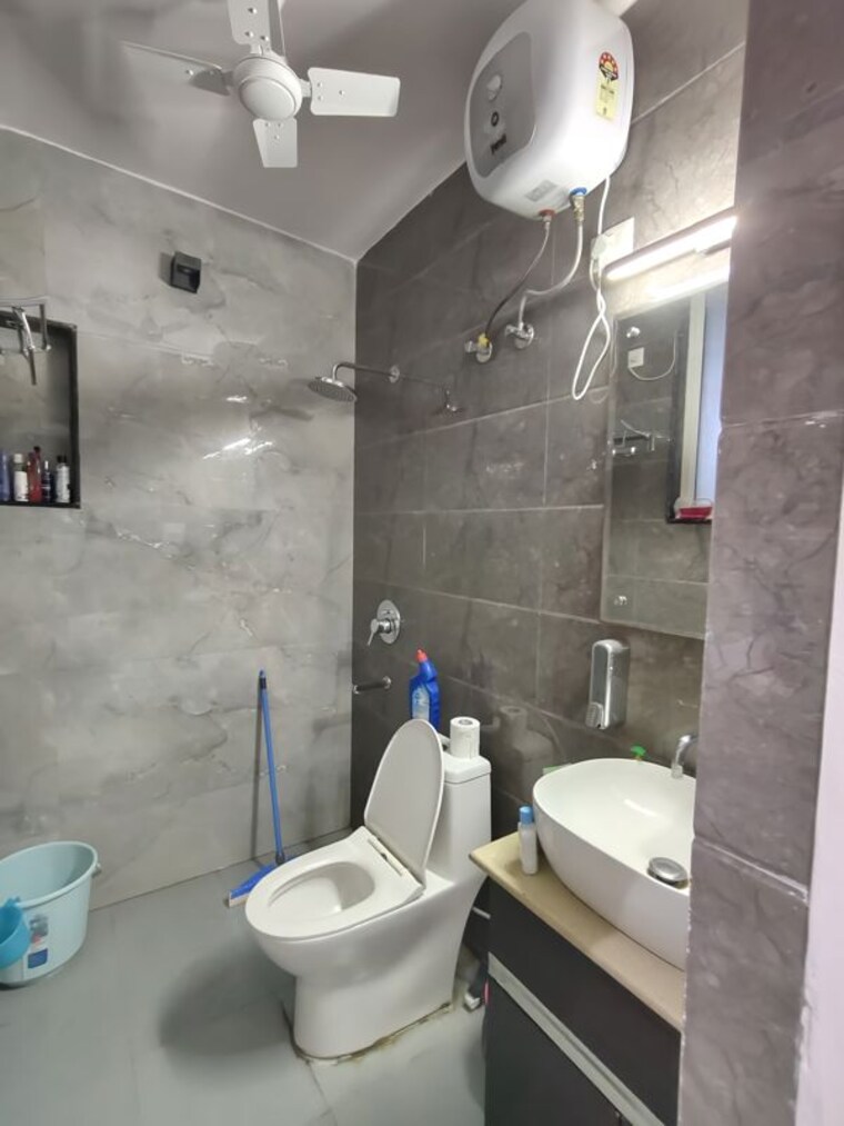 Team Area, ss-mayfield-gardens 3 Bedroom 1680 Sq.Ft. Builder Floor In Sector 51 Gurgaon 10540137