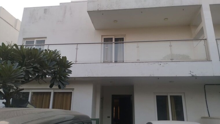 Exterior View, central-park-flower-valley 3 Bedroom 3300 Sq.Ft. Villa In Sohna Sector 33 Gurgaon 10540135