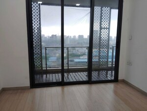3 BHK Apartment For Sale in Lodha New Cuffe Parade, Wadala