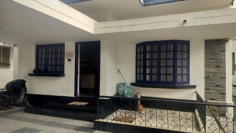 Balcony, banjara hills Commercial Office Space 5000 Sq.Ft. In Banjara Hills Hyderabad 10540244