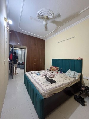 Bedroom in 2 BHK Apartment at Sushant Lok 2, Sector 57 – for Rent