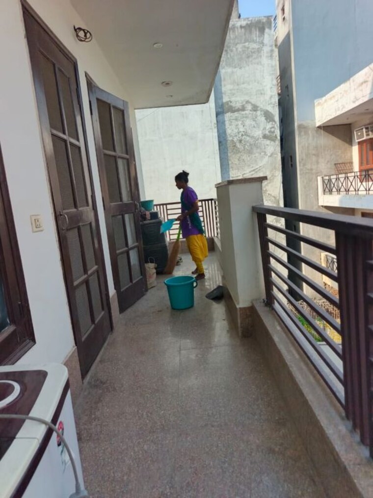 Balcony, sushant-lok-3 2 Bedroom 1250 Sq.Ft. Builder Floor In Sector 57 Gurgaon 10540301