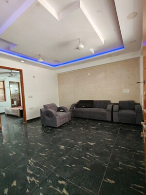 Team Area in 2 BHK Builder Floor at Sushant Lok 2, Sector 57 – for Rent