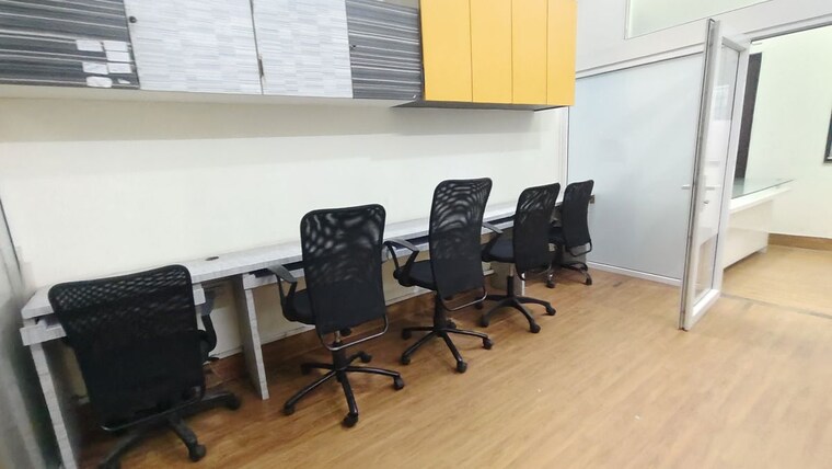 Team Area, atlanta-estate Commercial Office Space 400 Sq.Ft. In Goregaon East Mumbai 10540369