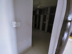 Room in  Apartment at Maharaj Gunj – for Sale
