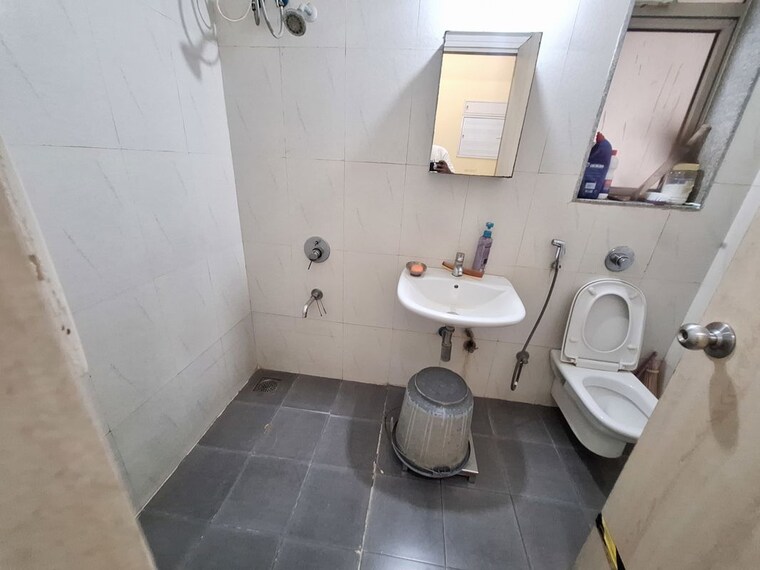 Bathroom, lodha-casa-rio 2.5 Bedroom 798 Sq.Ft. Apartment In Dombivli East Thane 10540322