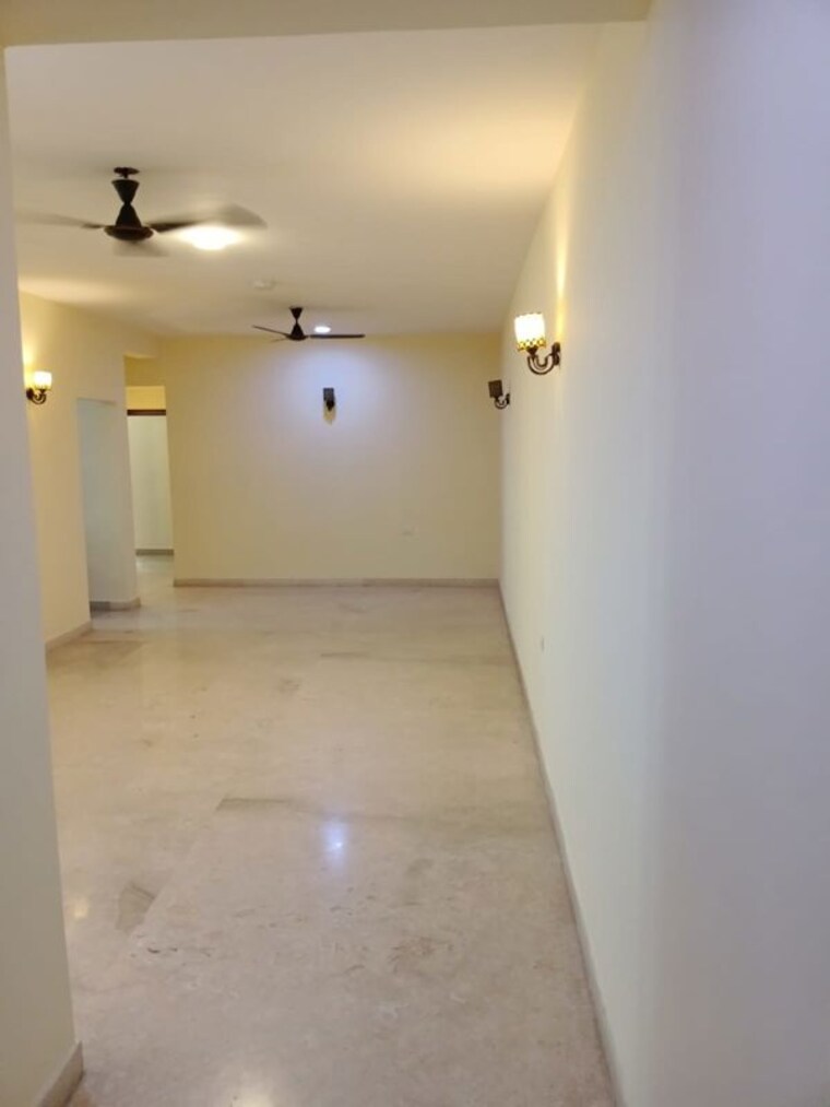 Room, hs-apartment 3 Bedroom 2690 Sq.Ft. Apartment In Cunningham Road Bangalore 10540405