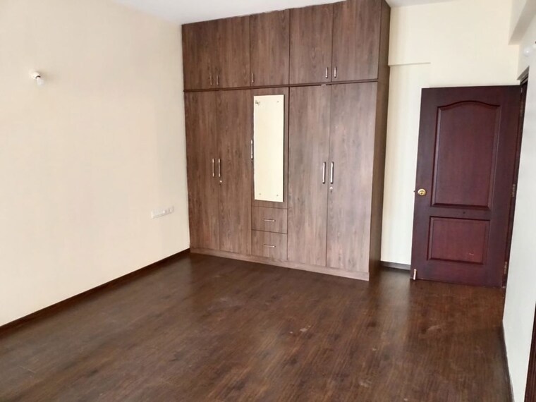 Room, hs-apartment 3 Bedroom 2690 Sq.Ft. Apartment In Cunningham Road Bangalore 10540405