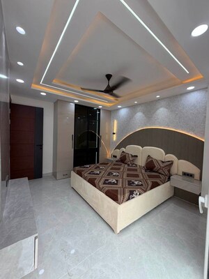 Room in 3 BHK Builder Floor at Uttam Nagar – for Sale