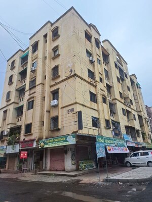  Apartment For Sale in Ambawadi