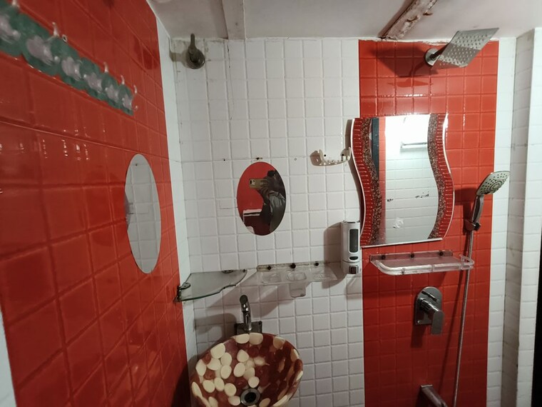 Bathroom, ashirwad-chs-andheri-east 1 Bedroom 300 Sq.Ft. Apartment In Andheri East Mumbai 10540478