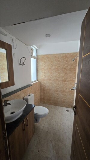 Bathroom in 2.5 BHK Apartment at SDS NRI Residency, Sector 45 – for Rent