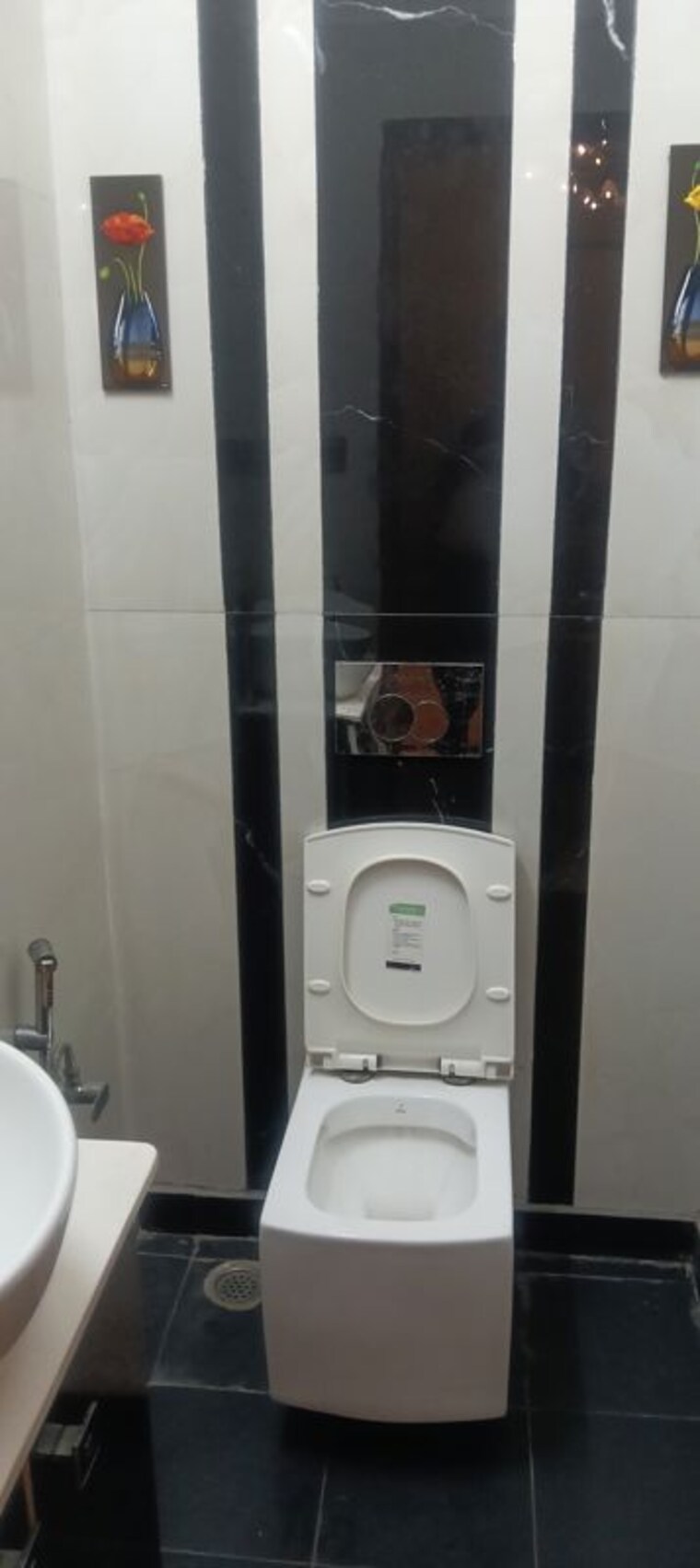 Bathroom, amrapali-sapphire 4 Bedroom 2457 Sq.Ft. Apartment In Sector 45 Noida 10540497