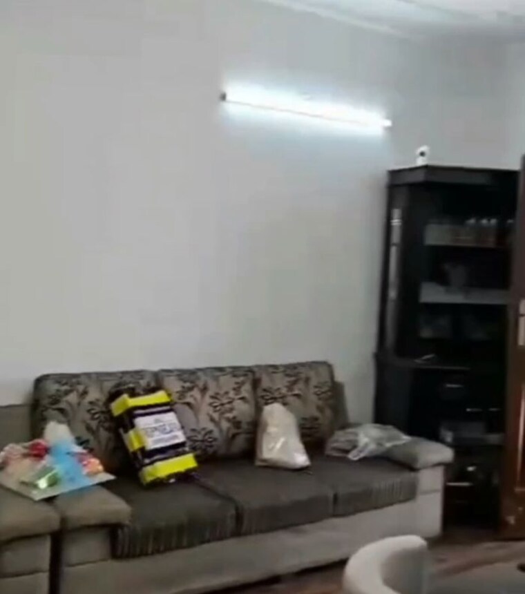 Living Room, subhash nagar 2 Bedroom 100 Sq.Yd. Builder Floor In Subhash Nagar Delhi 10540485