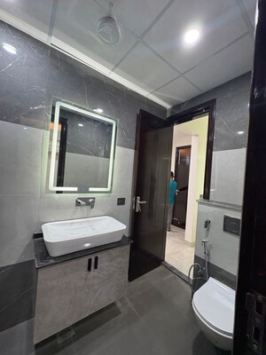 Bathroom in 4 BHK Builder Floor at Hong Kong Bazaar, Sector 57 – for Rent