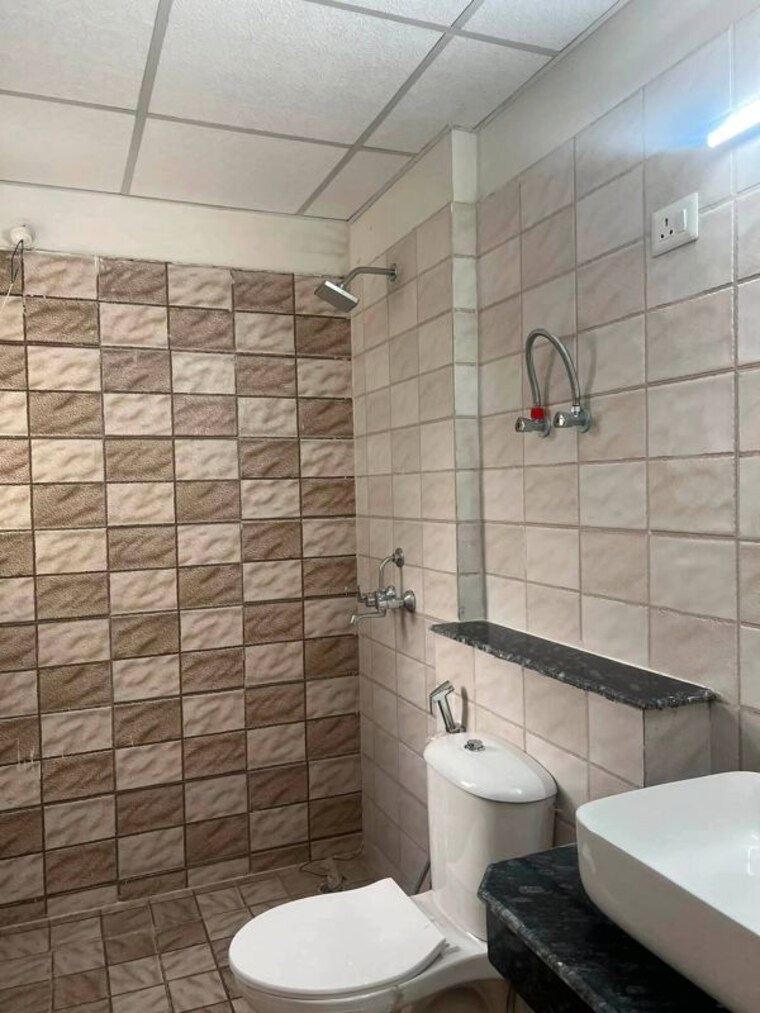 Bathroom, paramount-emotions 3 Bedroom 1365 Sq.Ft. Apartment In Sector 1 Greater Noida Greater Noida 10540548