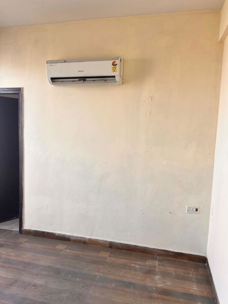 Room, migsun-vilaasa 2 Bedroom 860 Sq.Ft. Apartment In Eta Ii Greater Noida Greater Noida 10540549