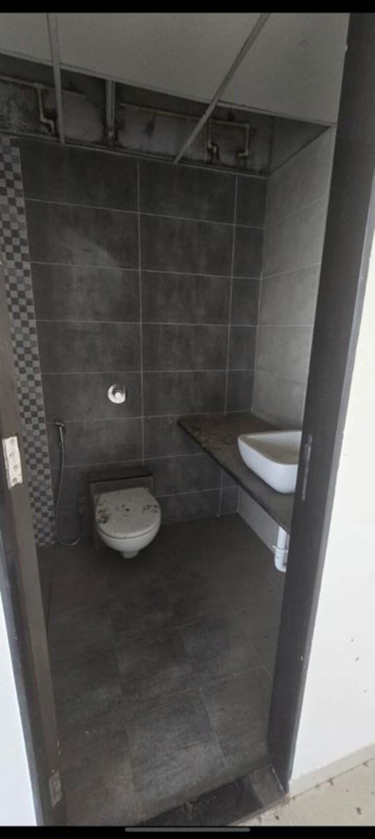 Bathroom, paranjape-broadway 2 Bedroom 861 Sq.Ft. Apartment In Wakad Pune 10540553