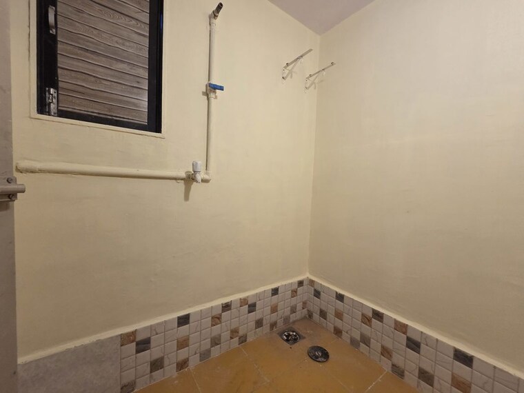 Room, unnat-nagar-chs 3 Bedroom 1500 Sq.Ft. Independent House In Goregaon West Mumbai 10524951