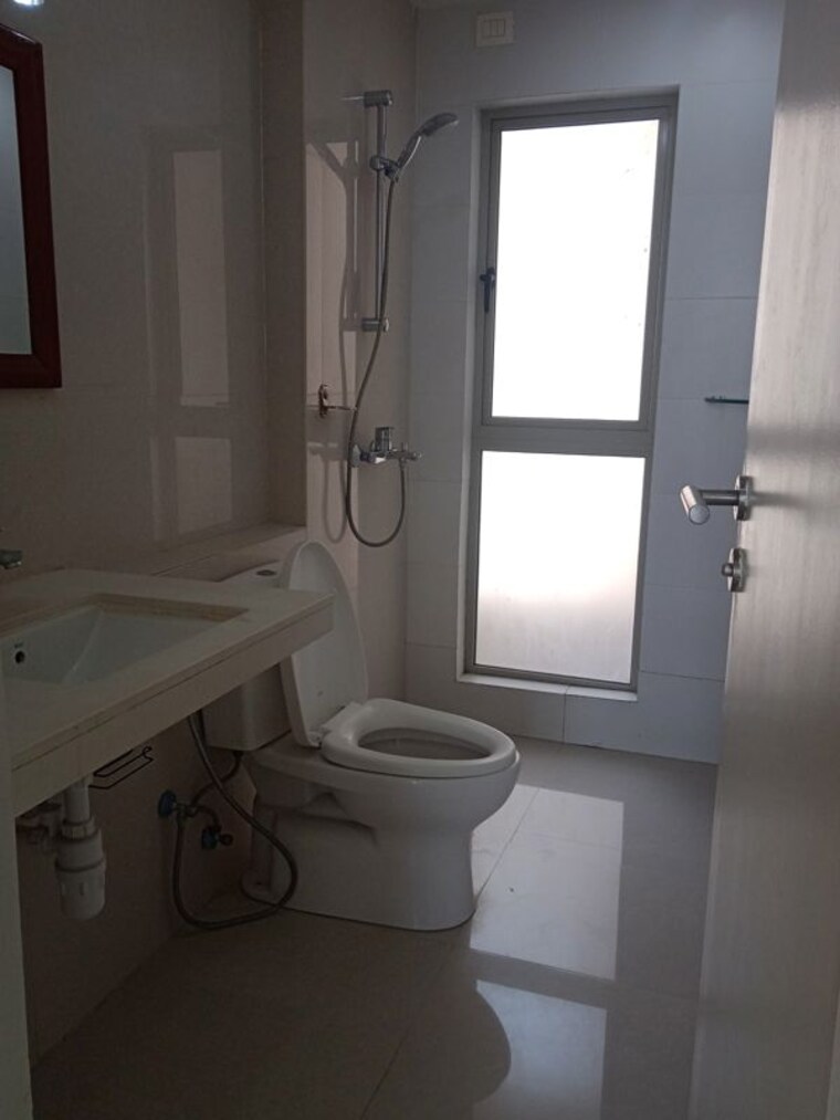Bathroom, hiranandani-club-meadows 3 Bedroom 1527 Sq.Ft. Apartment In Bannerghatta Bangalore 10533651
