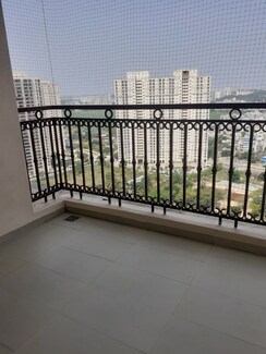3 BHK Apartment For Sale in Hiranandani Club Meadows