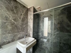 Bathroom in 4 BHK Apartment at Rustomjee Crown, Prabhadevi – for Sale