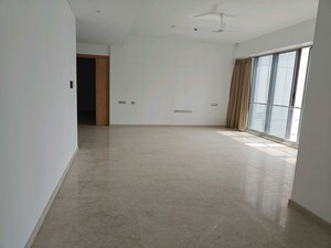 Room in 4 BHK Apartment at Rustomjee Crown, Prabhadevi – for Sale
