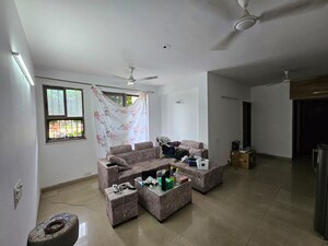 Living Room in 3 BHK Apartment at Unitech Uniworld Gardens 2, Sector 47 – for Sale