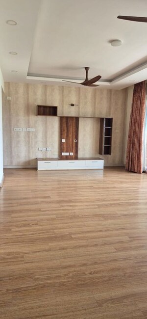 Room in 3 BHK Apartment at SJR Primecorp Blue Waters, Off Sarjapur Road – for Rent