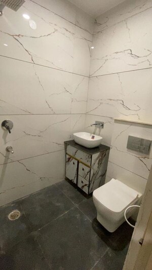 Bathroom in 3 BHK Apartment at HLP Palmillas, Vip Road – for Rent
