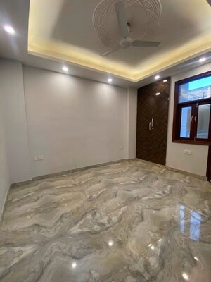 Room in 2 BHK Builder Floor at Palm Residency Chhatarpur, Chattarpur – for Rent