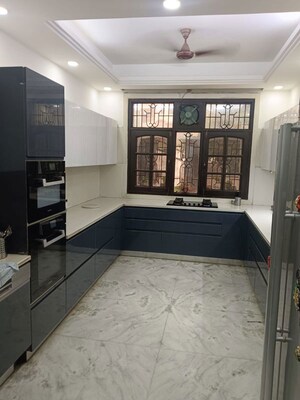 Parking in 2 BHK Builder Floor at Gardenia Glory, Sector 46 – for Rent
